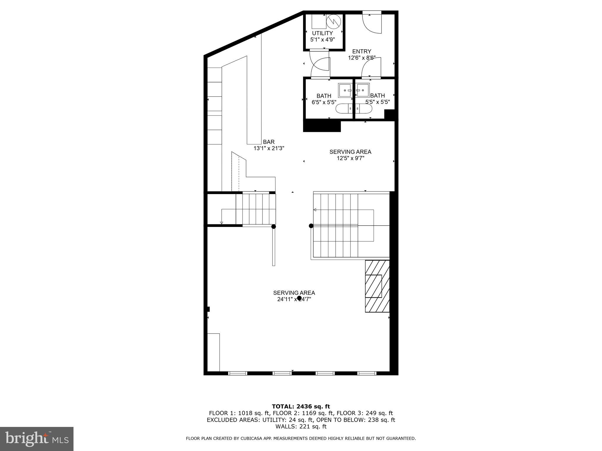 Main image without alt text