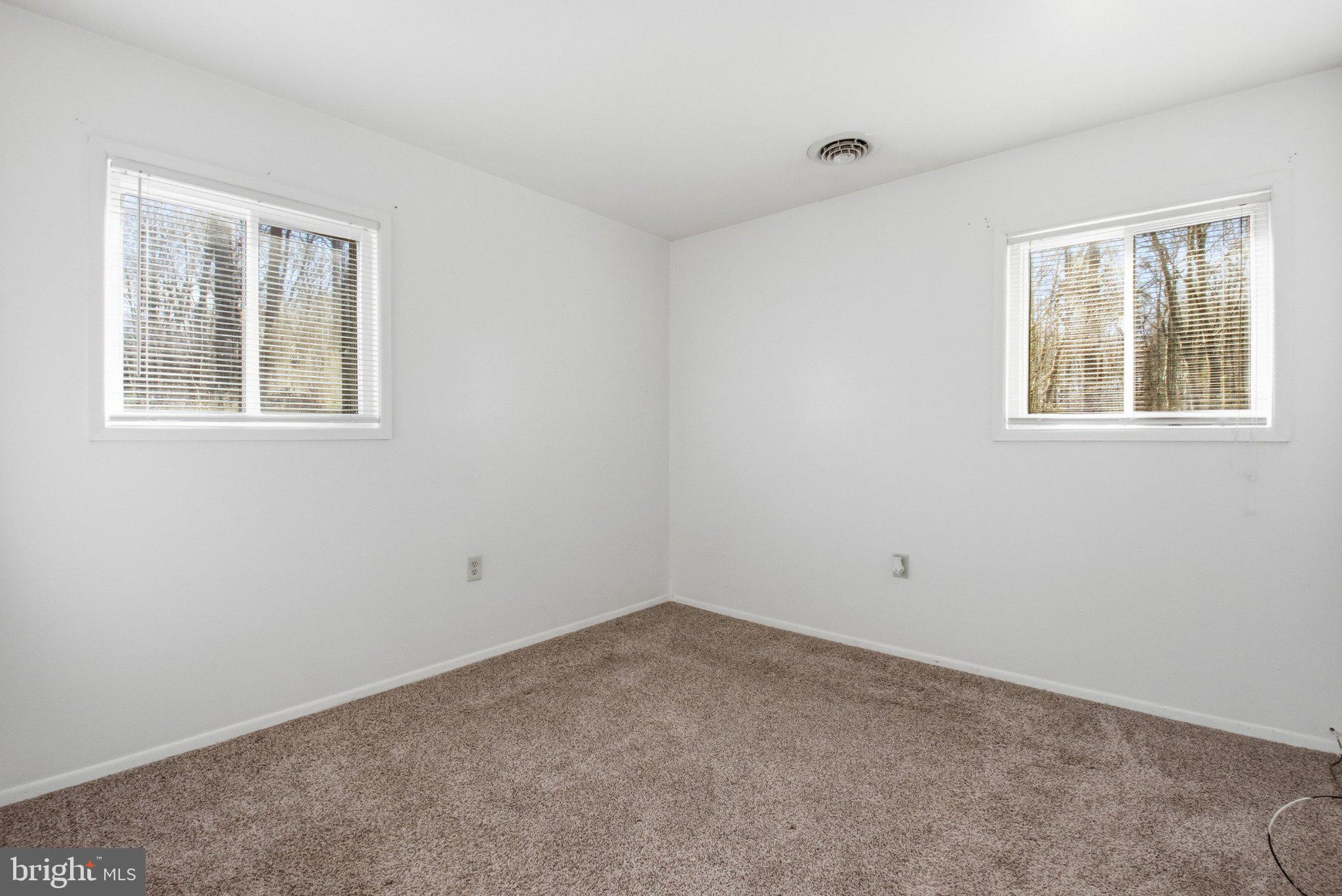 SHADY SIDE - Residential