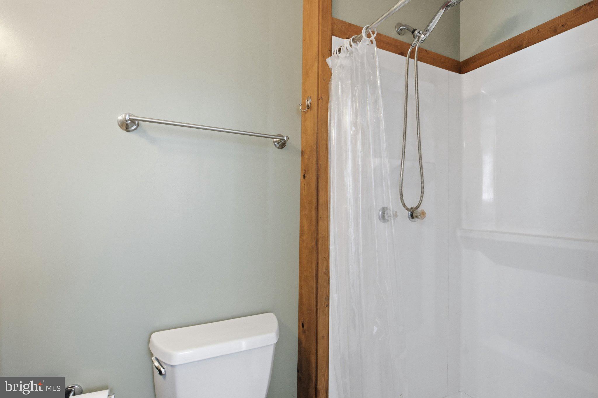 SHADY SIDE - Residential