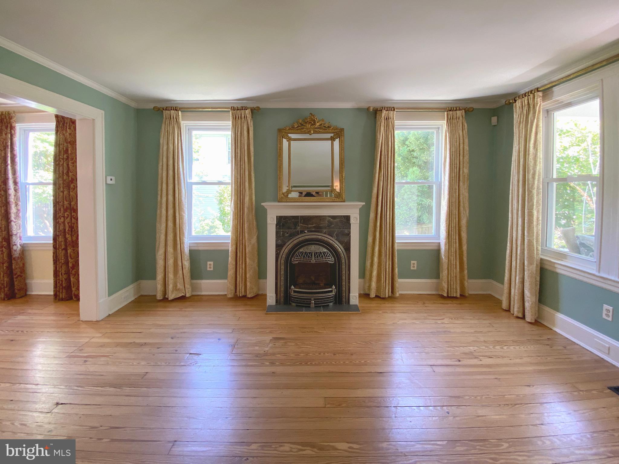 ROLAND PARK - Residential