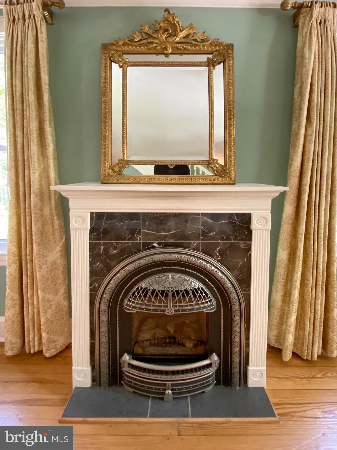 ROLAND PARK - Residential