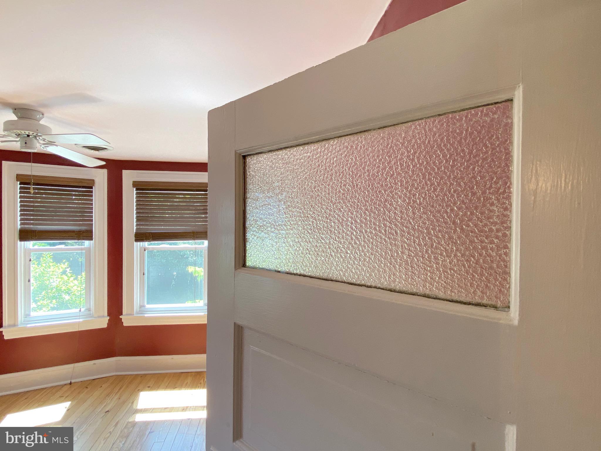 ROLAND PARK - Residential