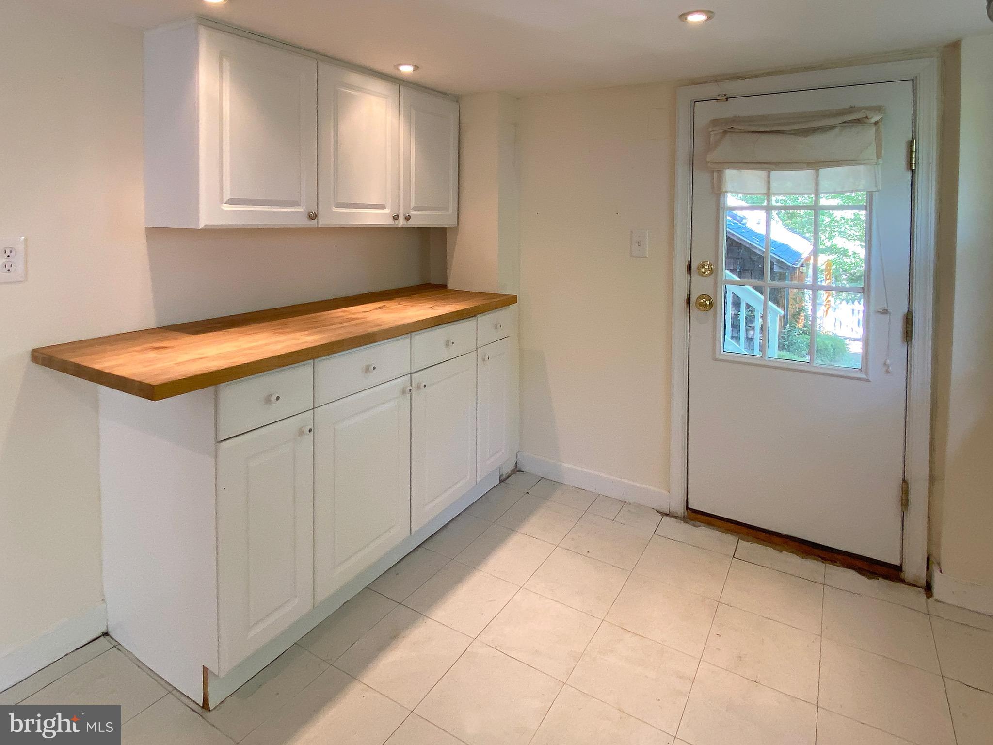 ROLAND PARK - Residential