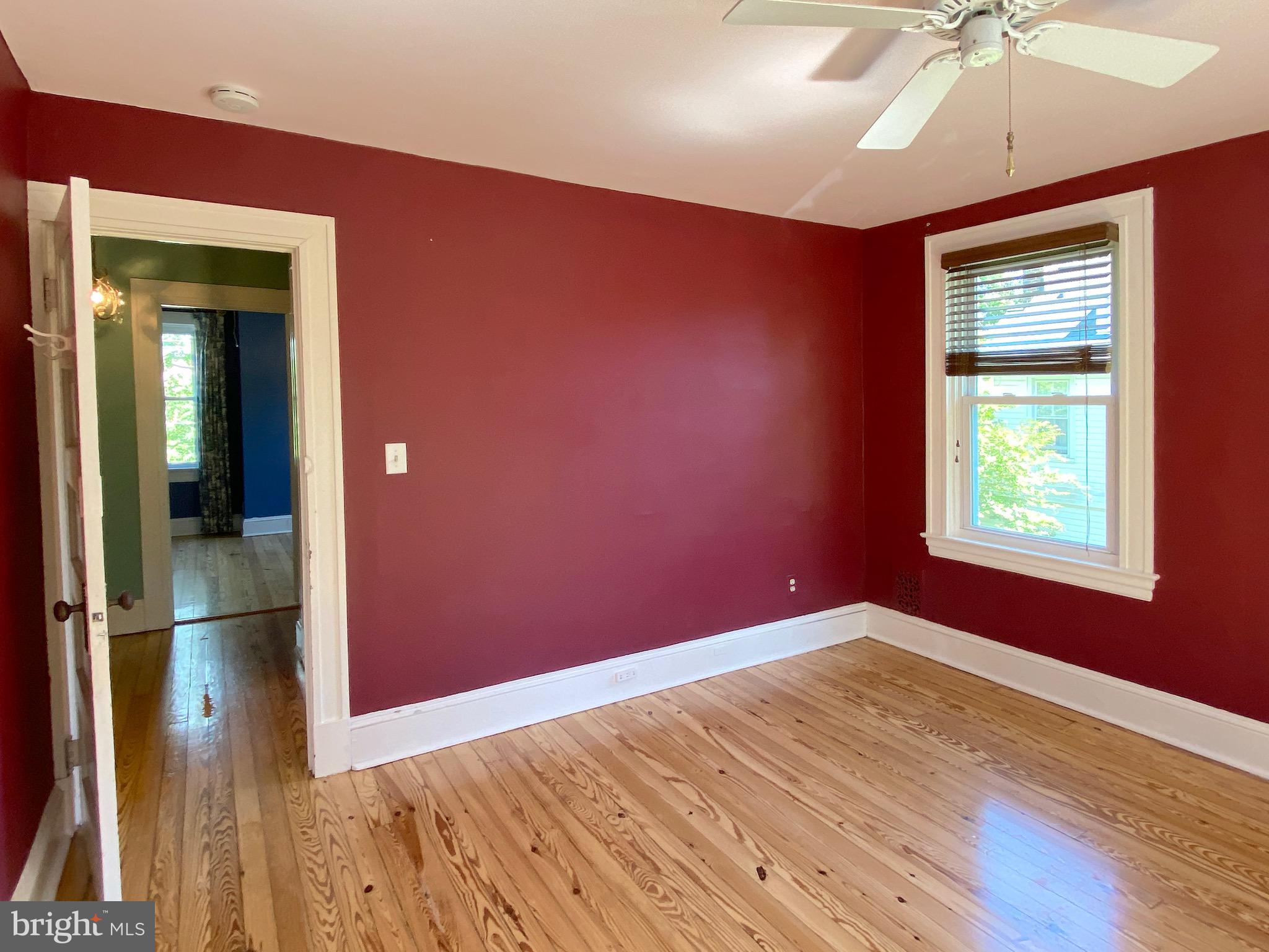 ROLAND PARK - Residential