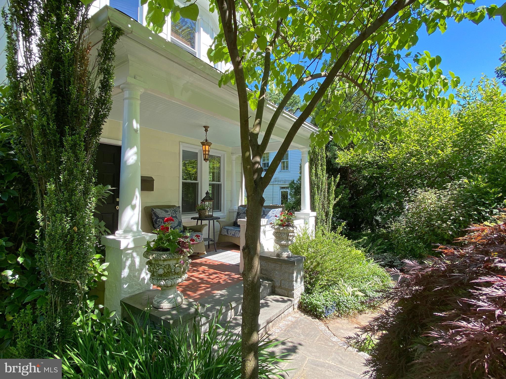 ROLAND PARK - Residential