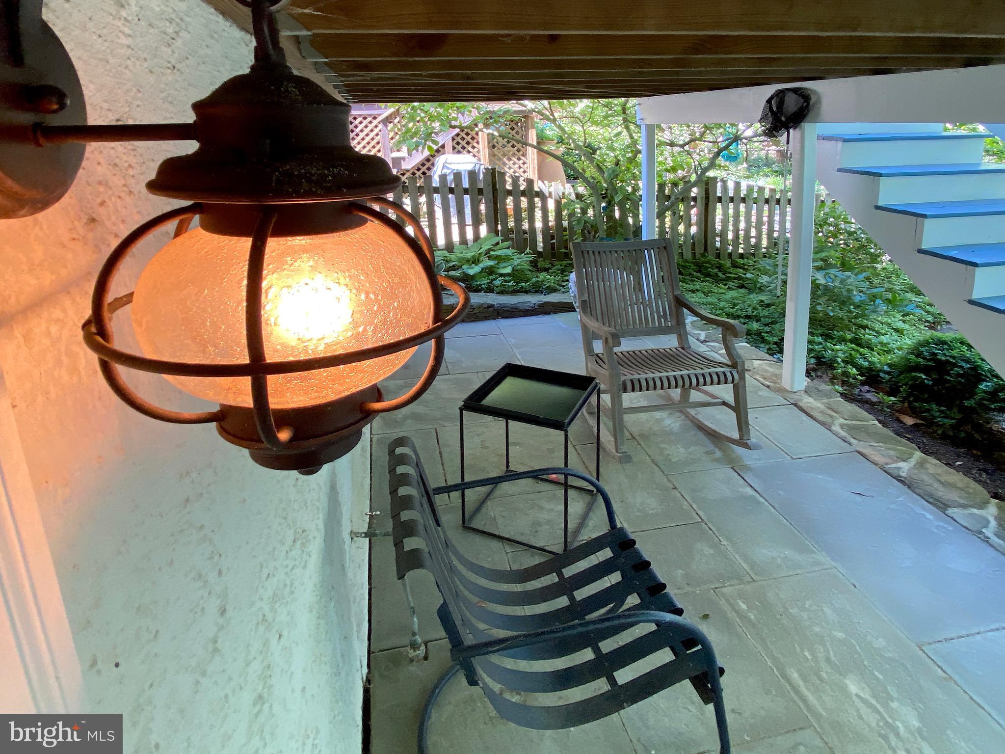 ROLAND PARK - Residential