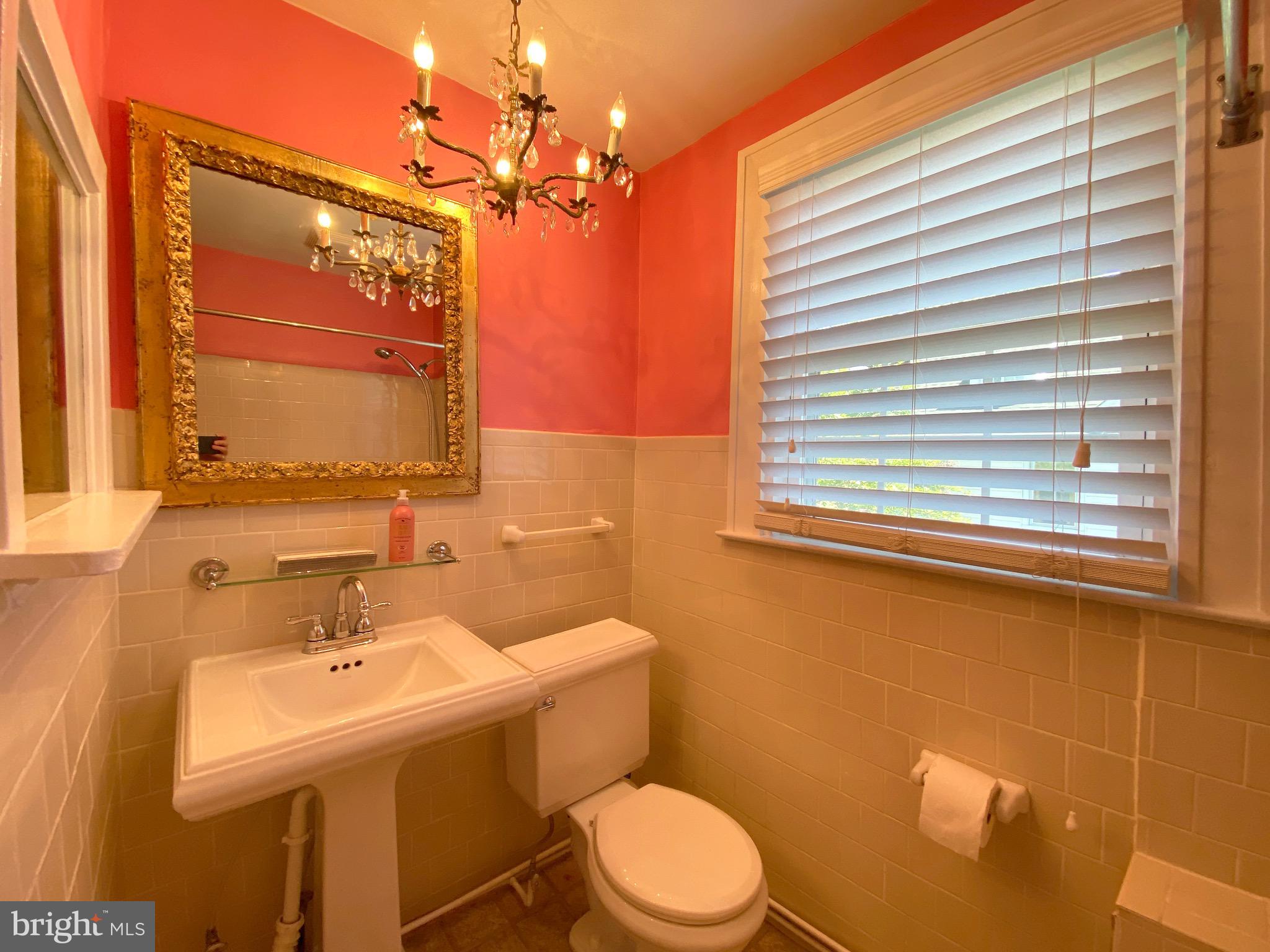 ROLAND PARK - Residential