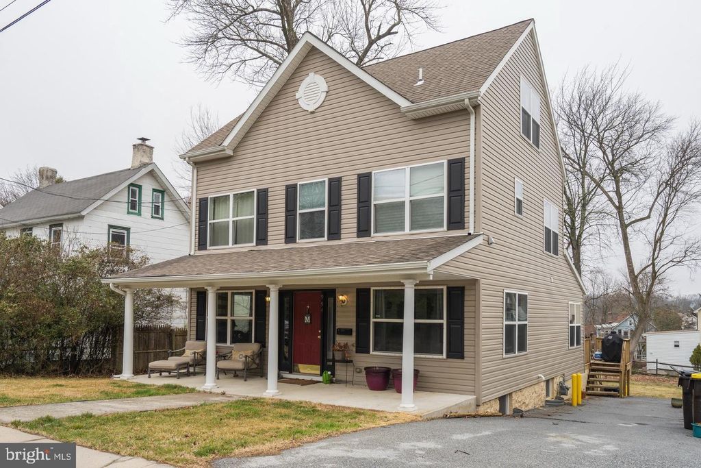Photo of 994 Upper Gulph Road, WAYNE, PA 19087 (MLS # PACT2111792)