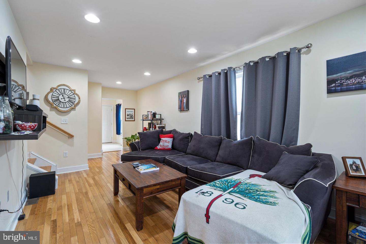 DEEPDALE - Residential Lease