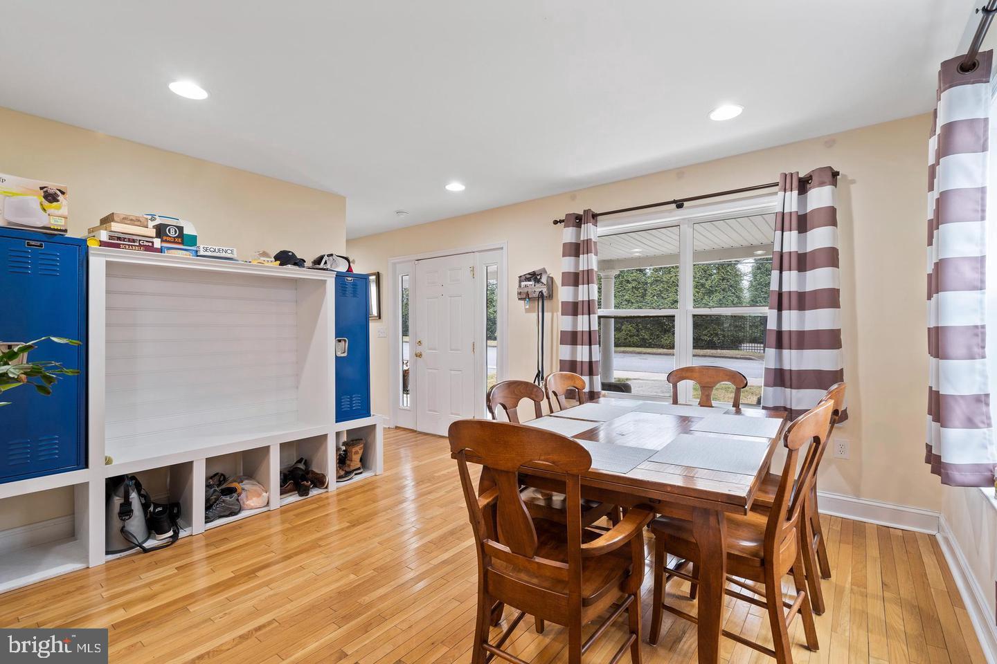 DEEPDALE - Residential Lease