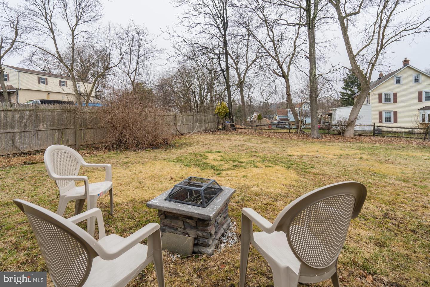 DEEPDALE - Residential Lease