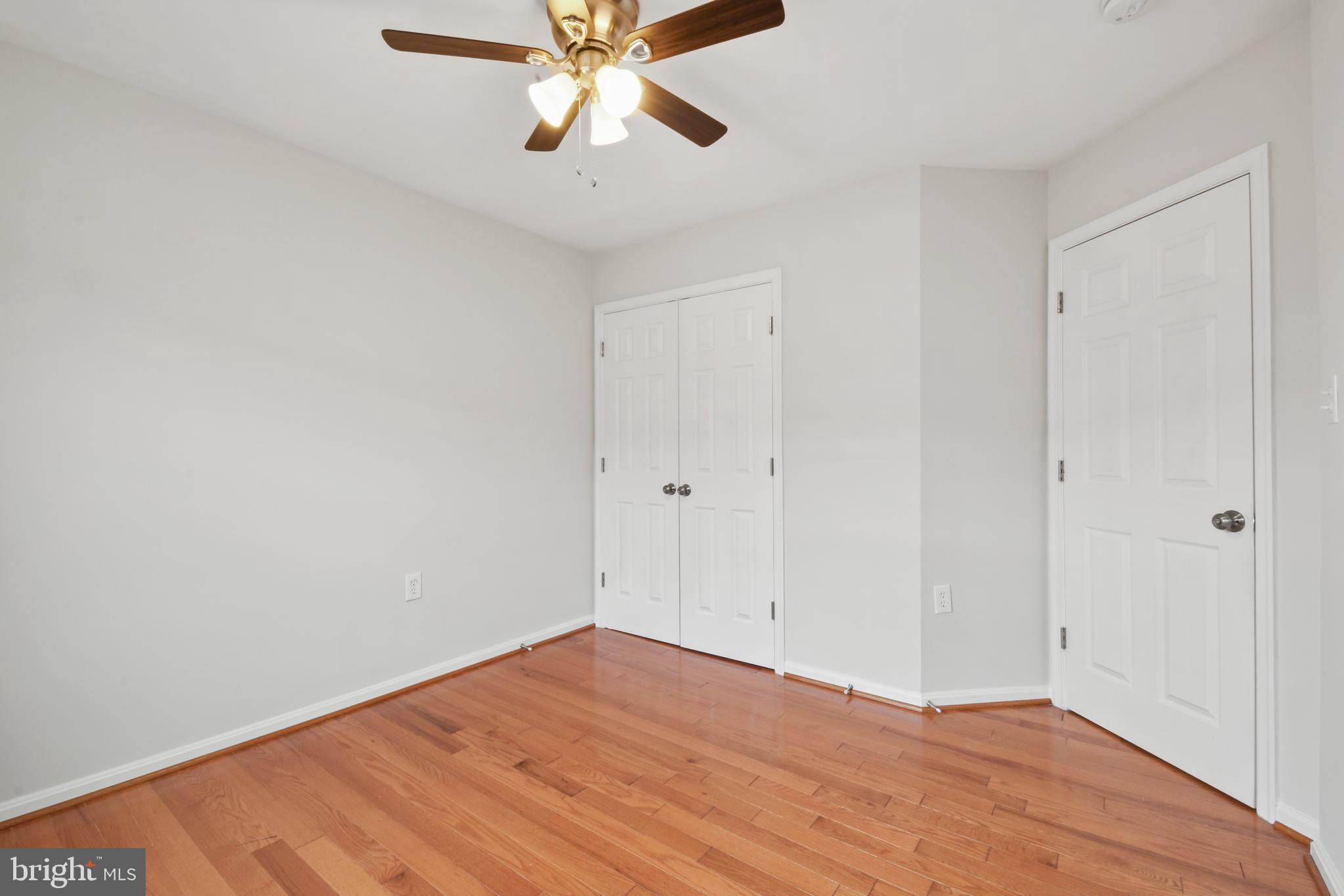 POTOMAC CROSSING - Residential