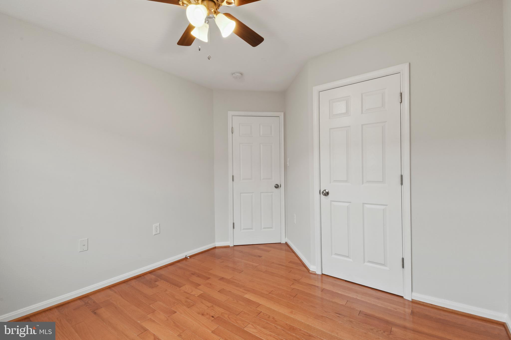 POTOMAC CROSSING - Residential