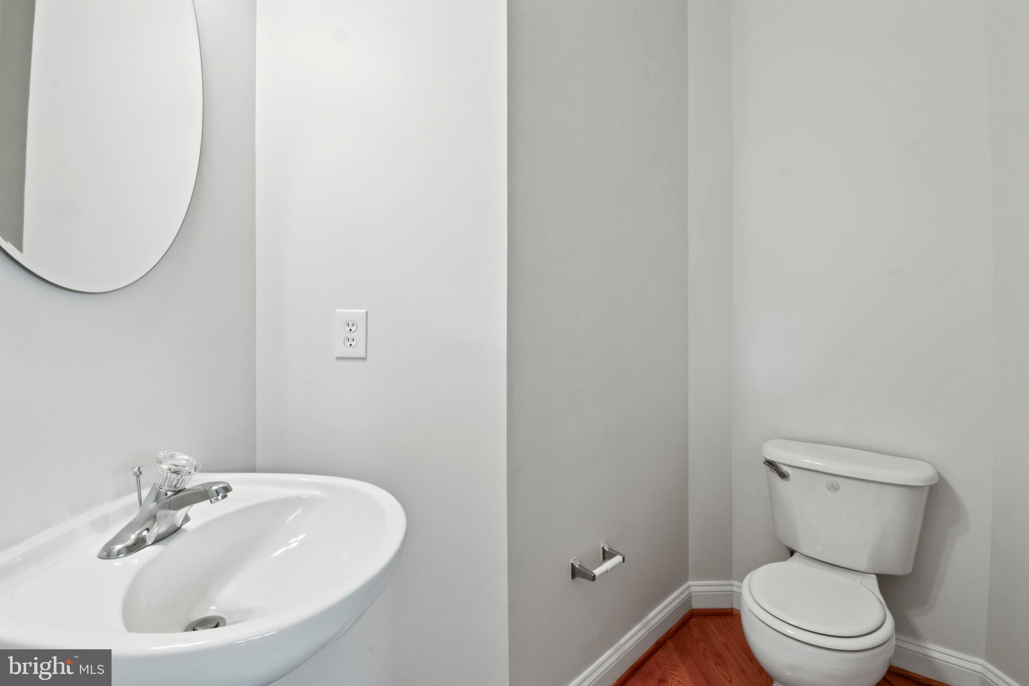 POTOMAC CROSSING - Residential