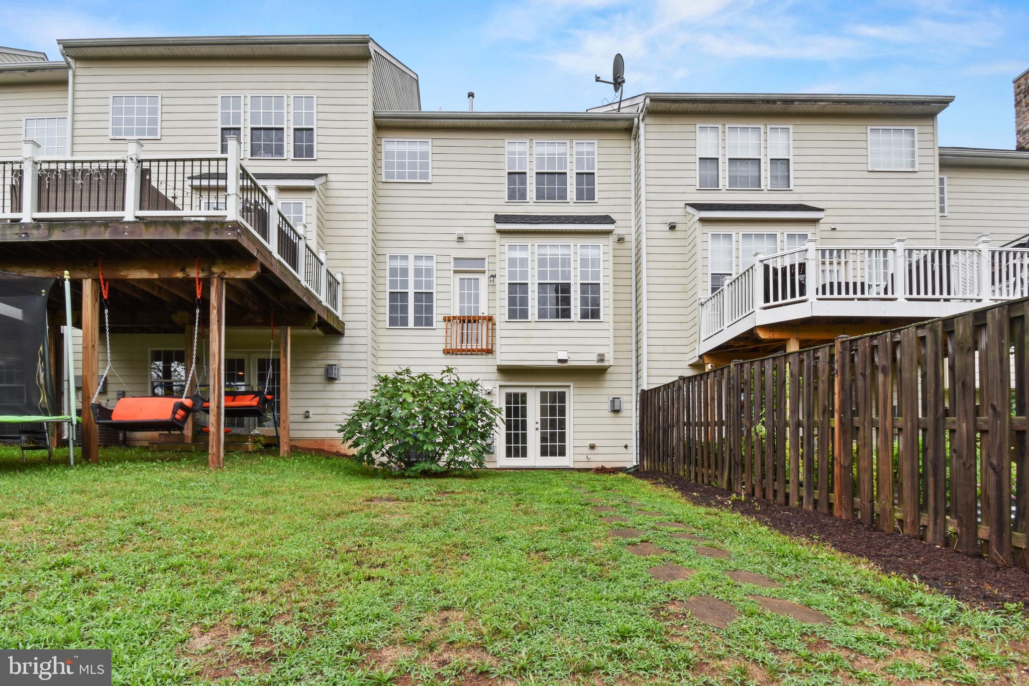 POTOMAC CROSSING - Residential