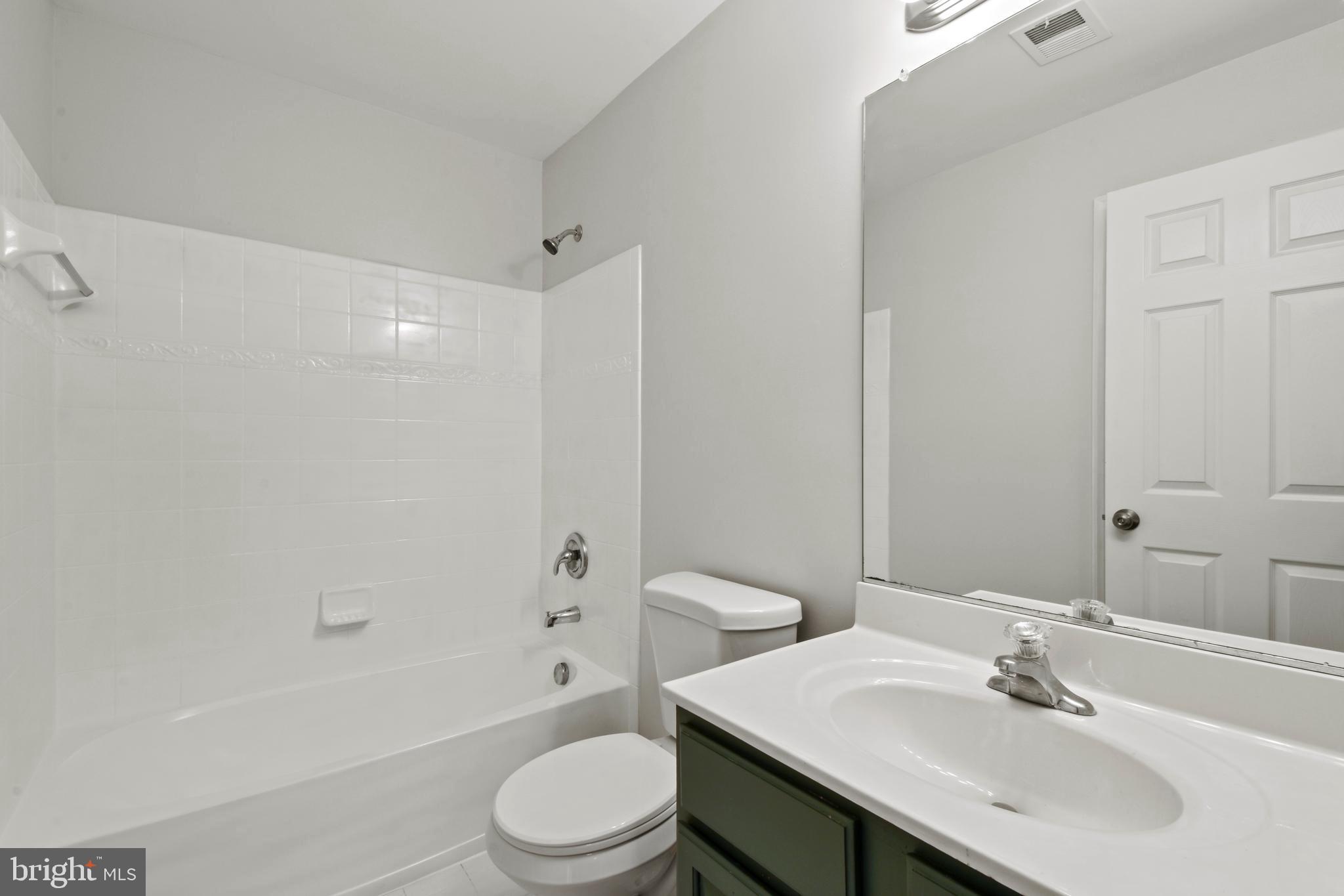 POTOMAC CROSSING - Residential