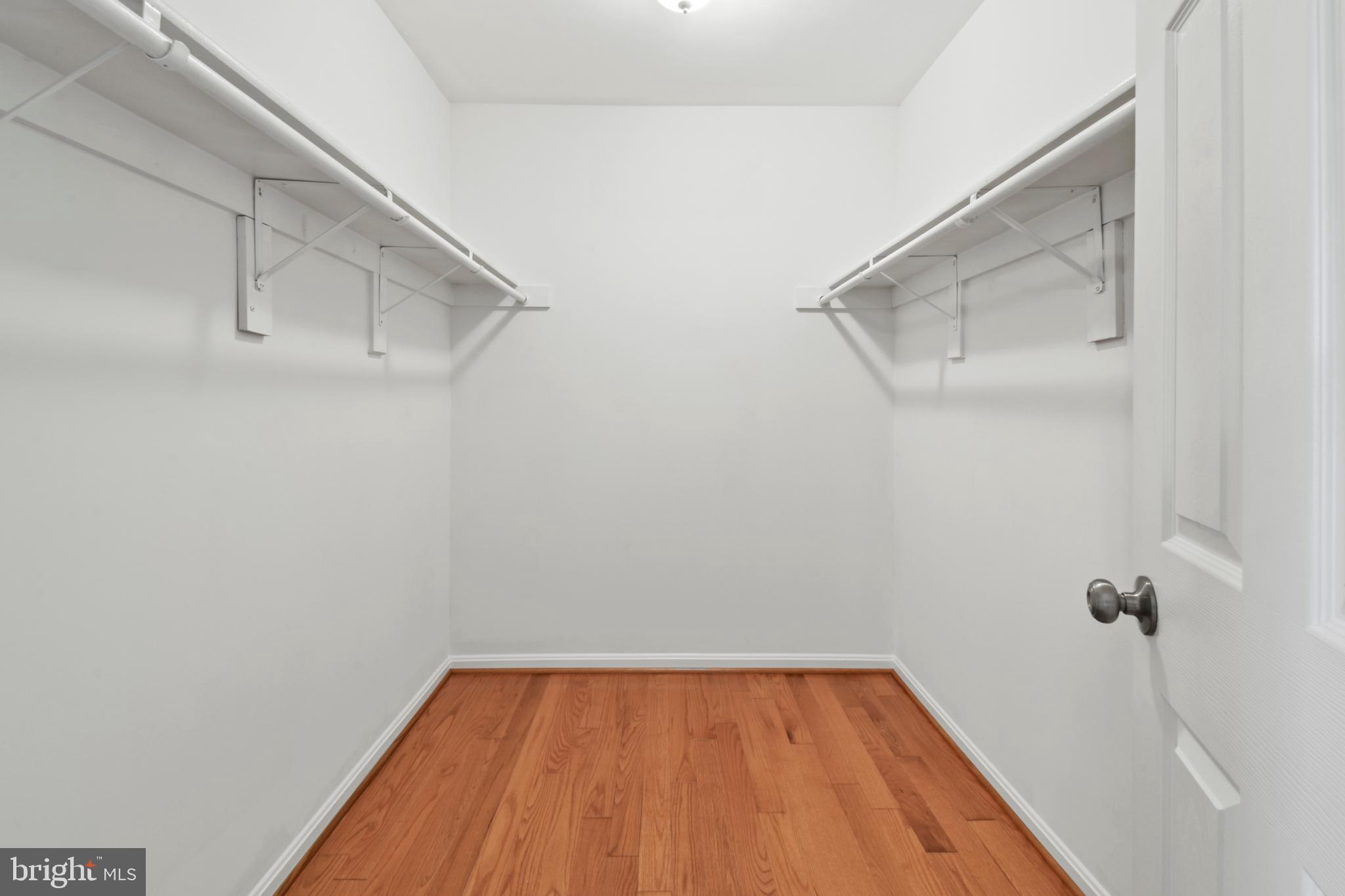 POTOMAC CROSSING - Residential