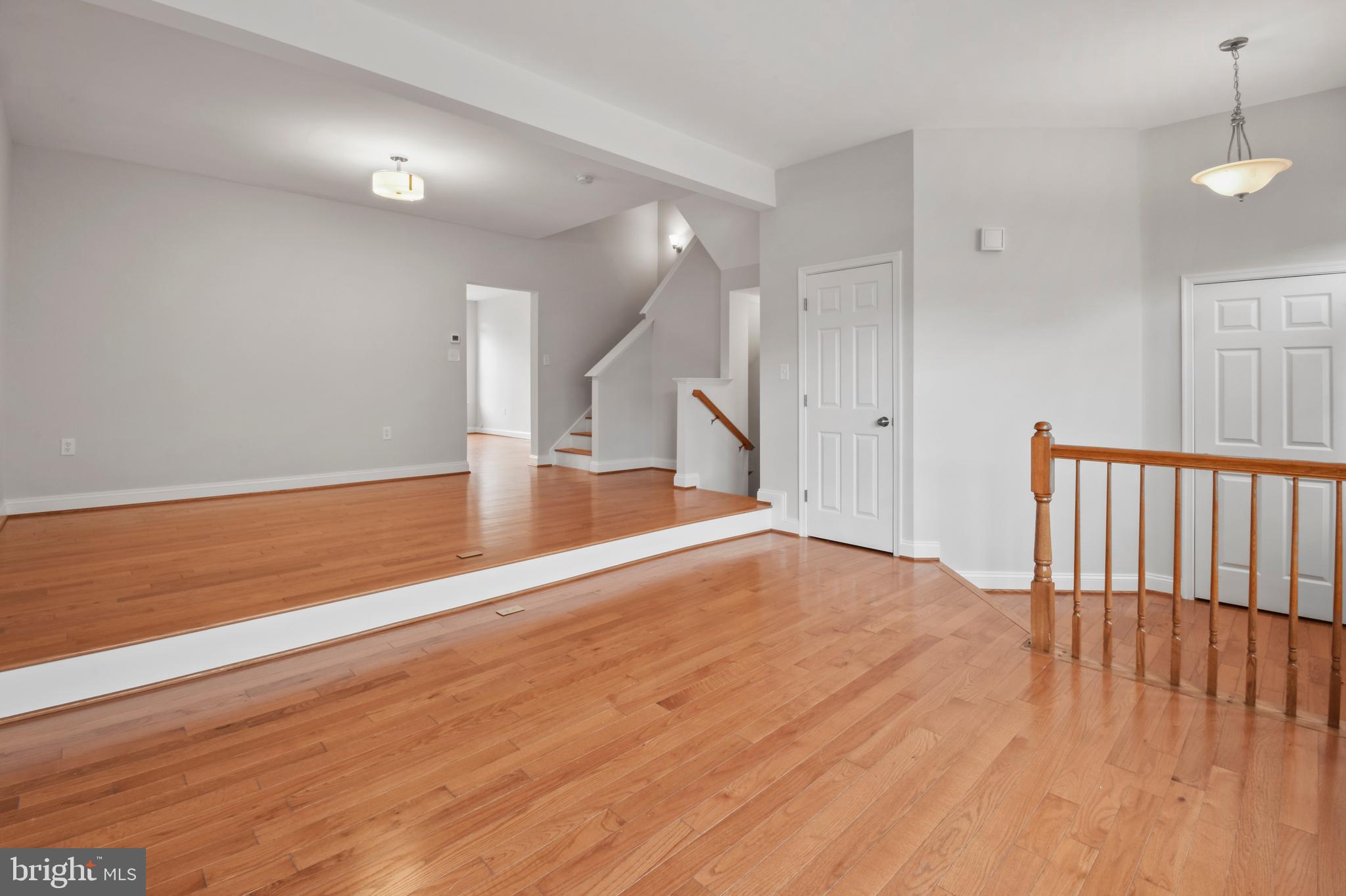 POTOMAC CROSSING - Residential