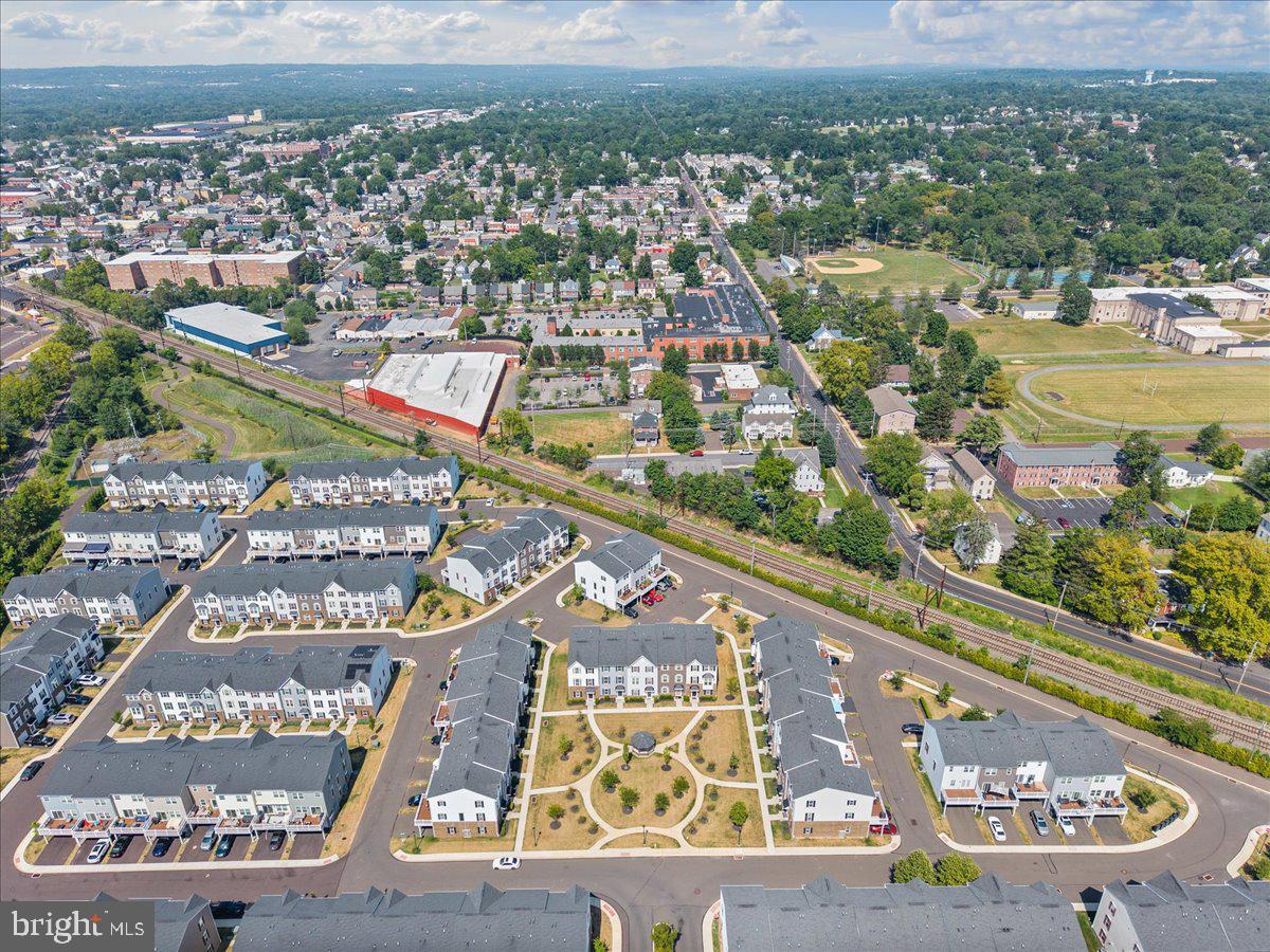 ANDALE GREEN - Residential