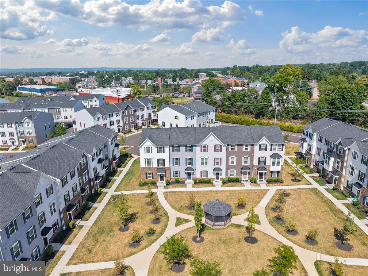 ANDALE GREEN - Residential