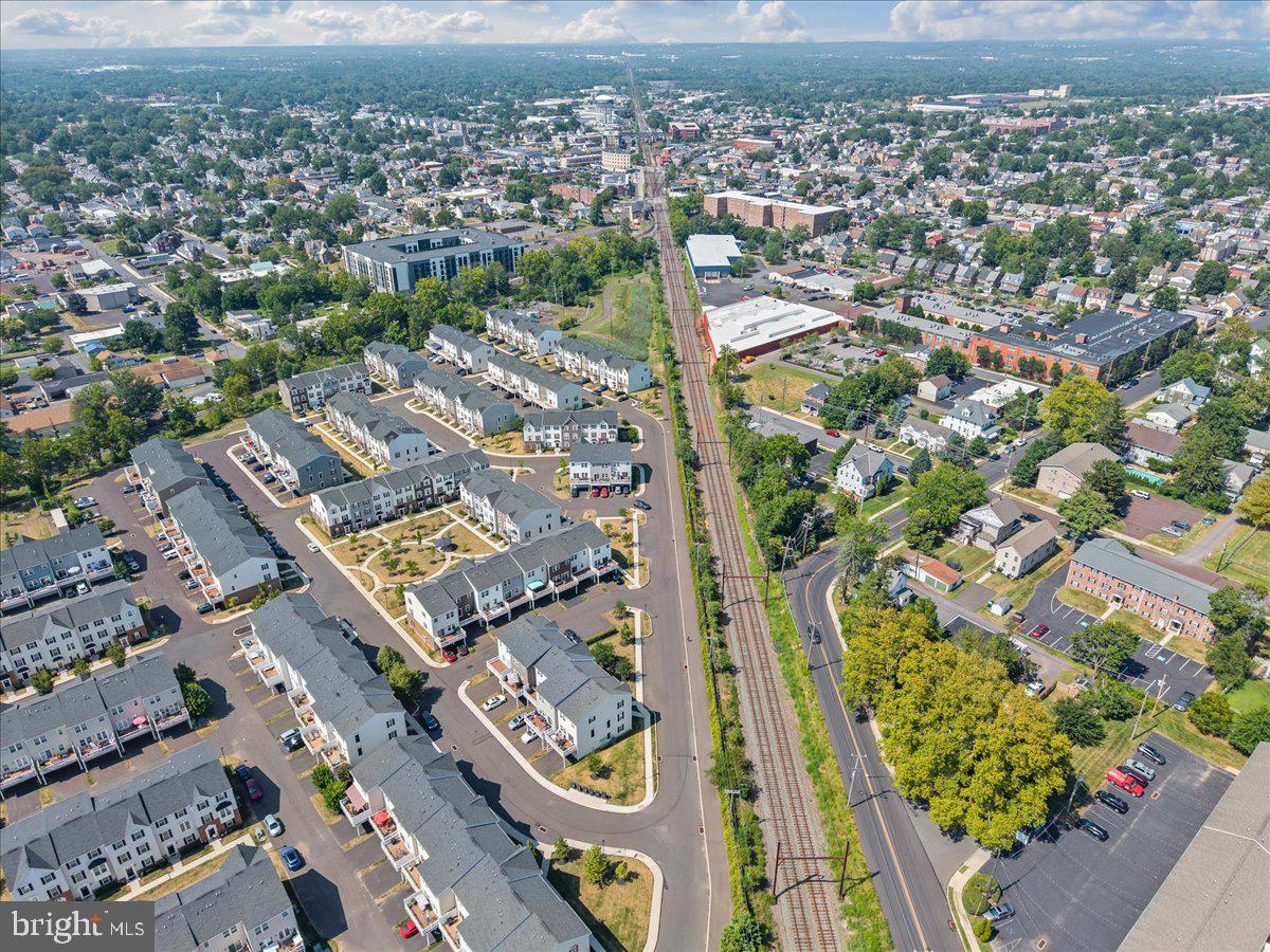 ANDALE GREEN - Residential