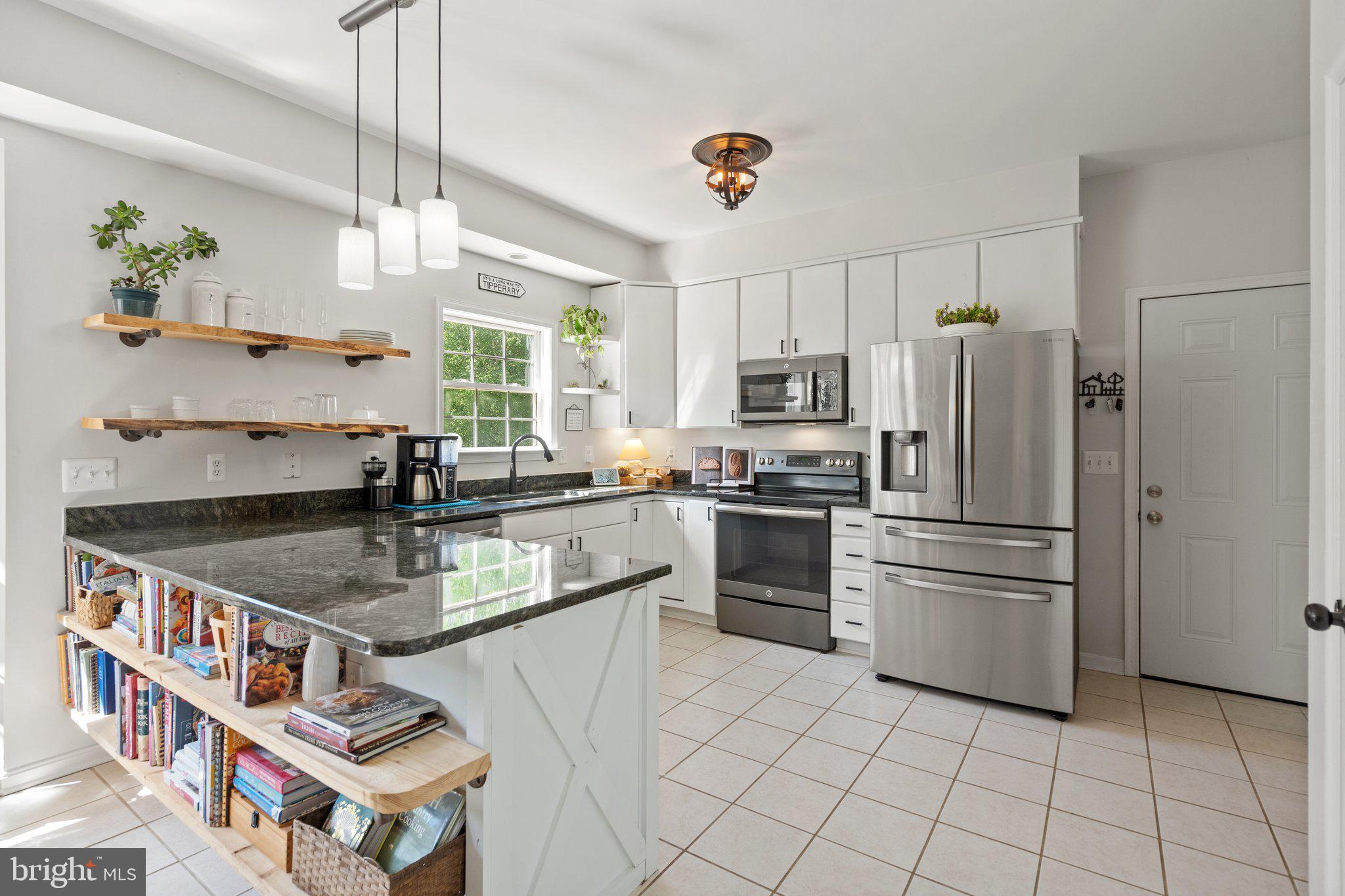 RIXEYVILLE LAKES - Residential