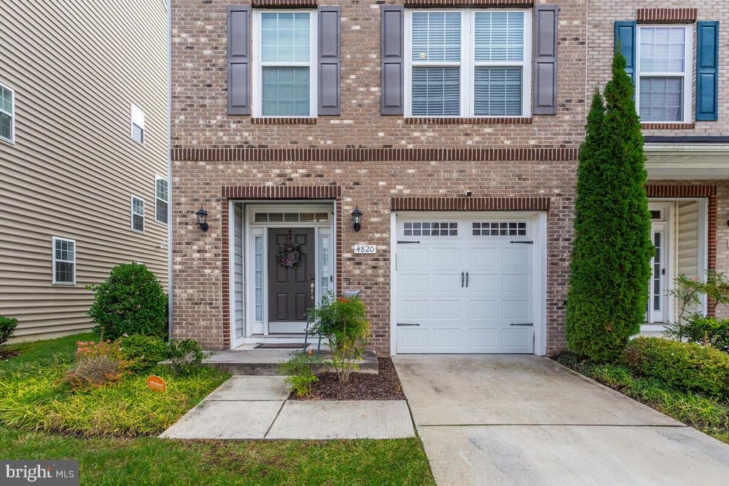 Photo of 4820 Six Forks Drive, UPPER MARLBORO, MD 20772 (MLS # MDPG2180642)