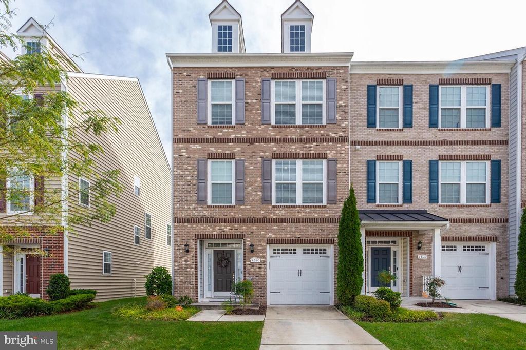 Photo of 4820 Six Forks Drive, UPPER MARLBORO, MD 20772 (MLS # MDPG2180642)