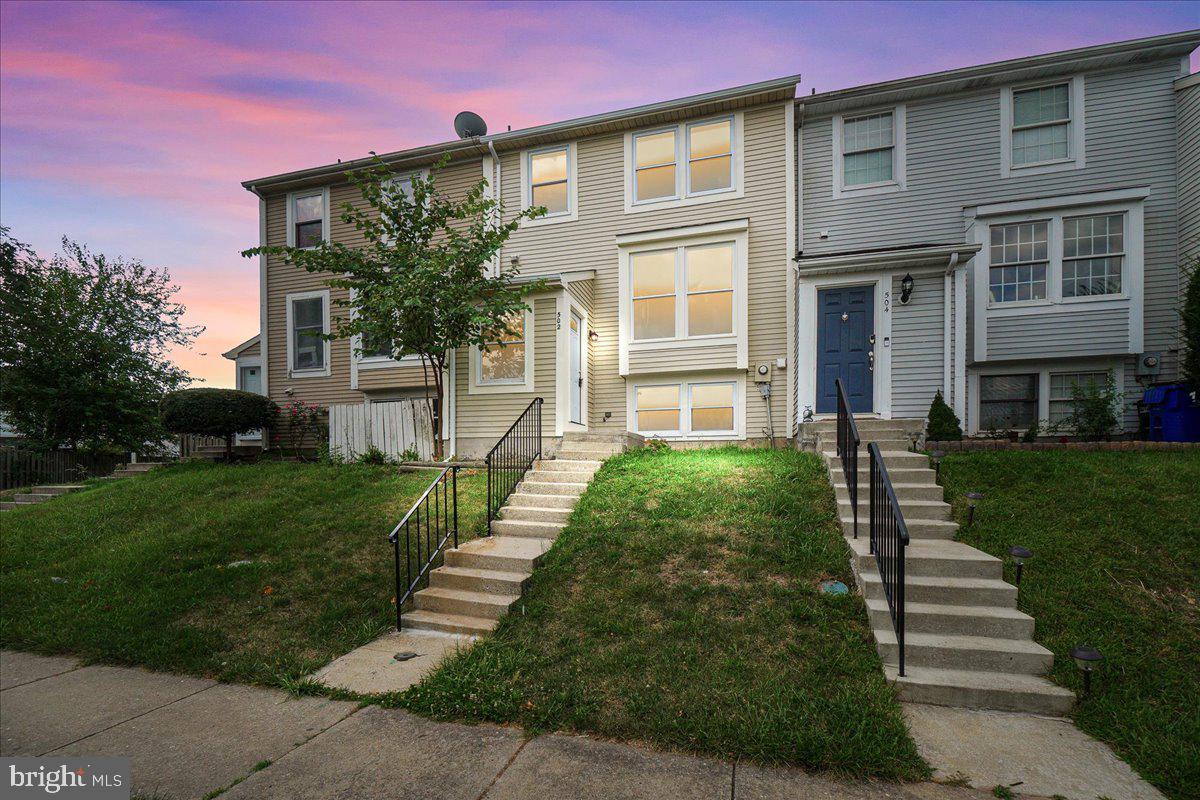 HILLCREST KNOLLS - Residential