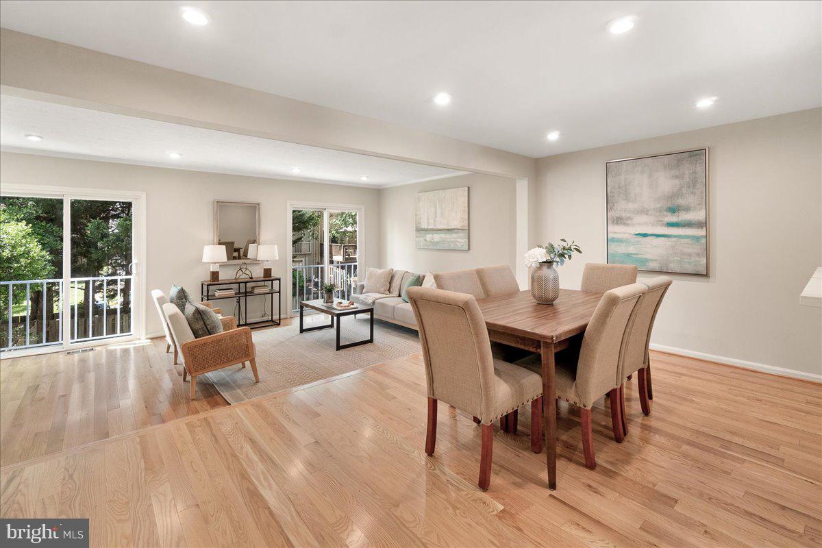 HILLCREST KNOLLS - Residential