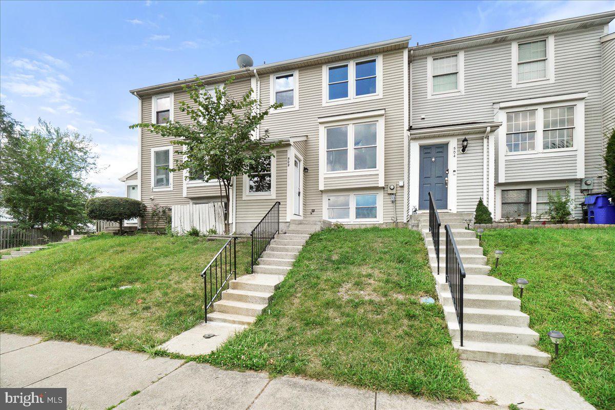 HILLCREST KNOLLS - Residential