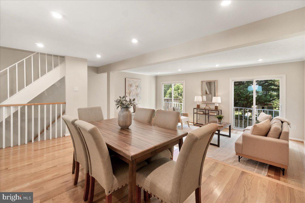 HILLCREST KNOLLS - Residential