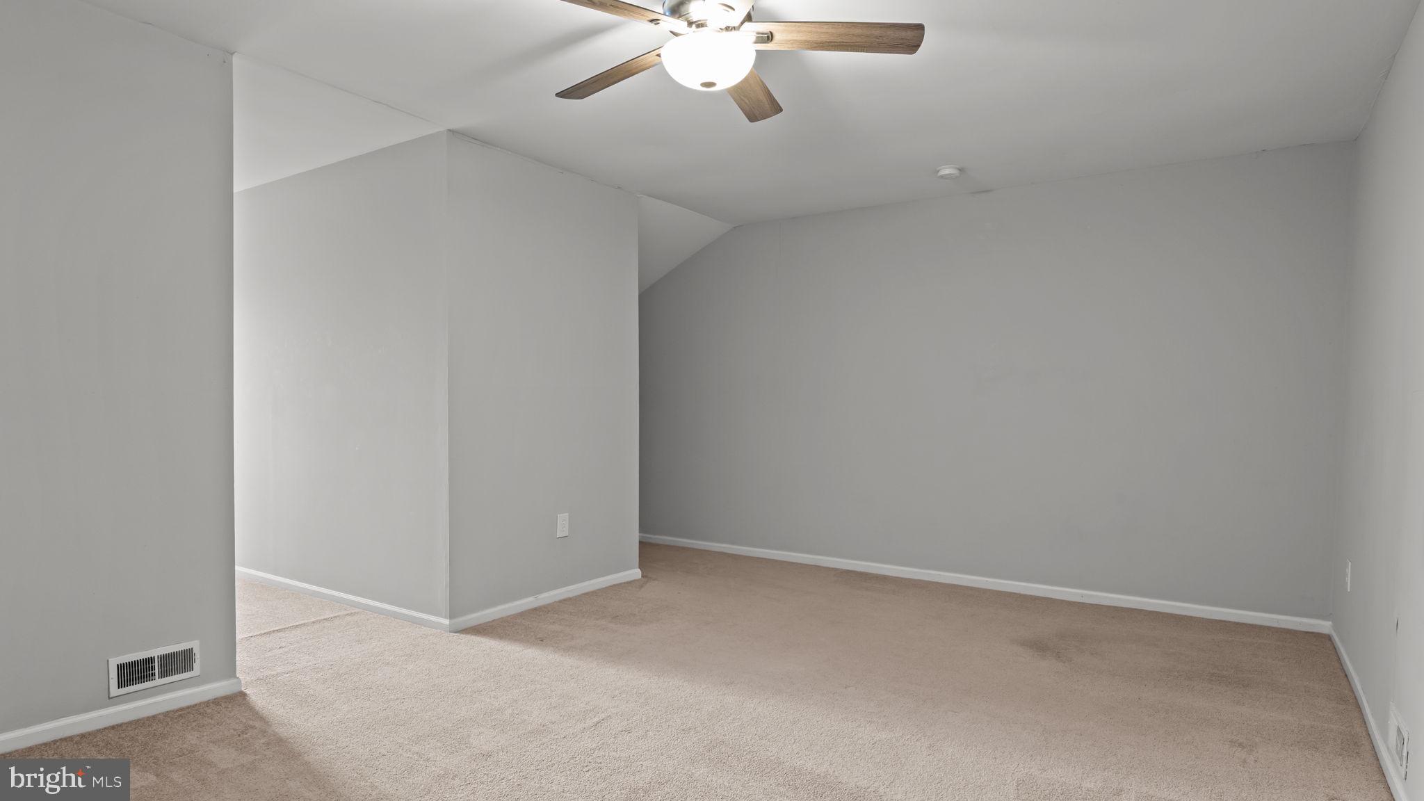 LANSDALE - Residential