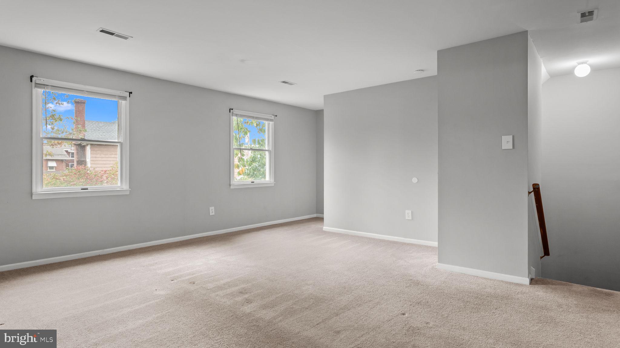 LANSDALE - Residential