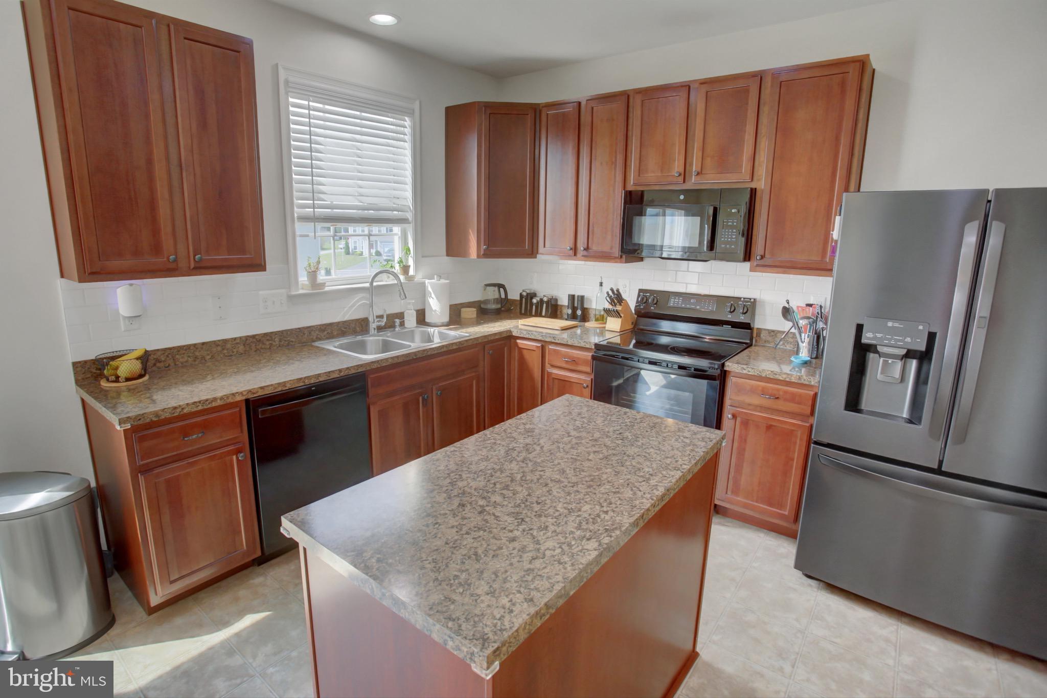 UPLAND ESTATES - Residential