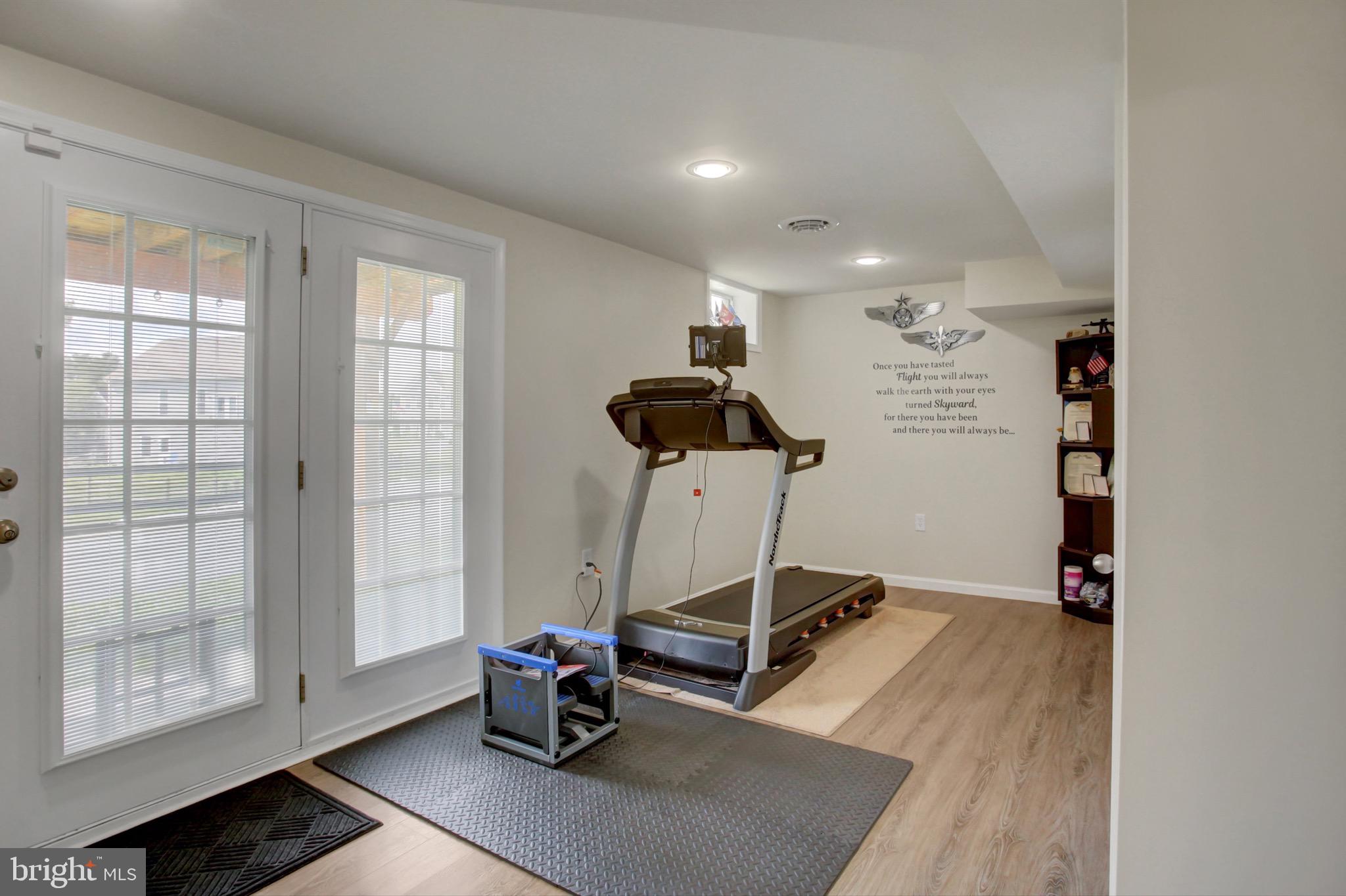 UPLAND ESTATES - Residential