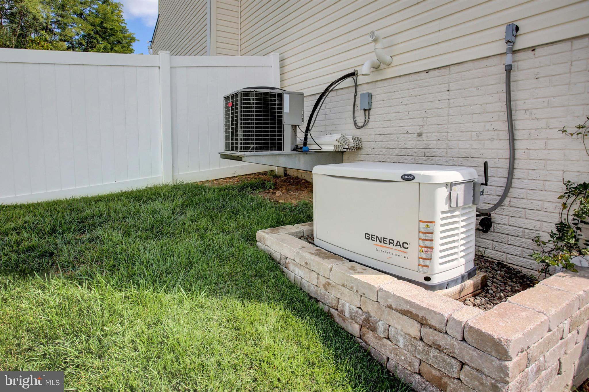 UPLAND ESTATES - Residential