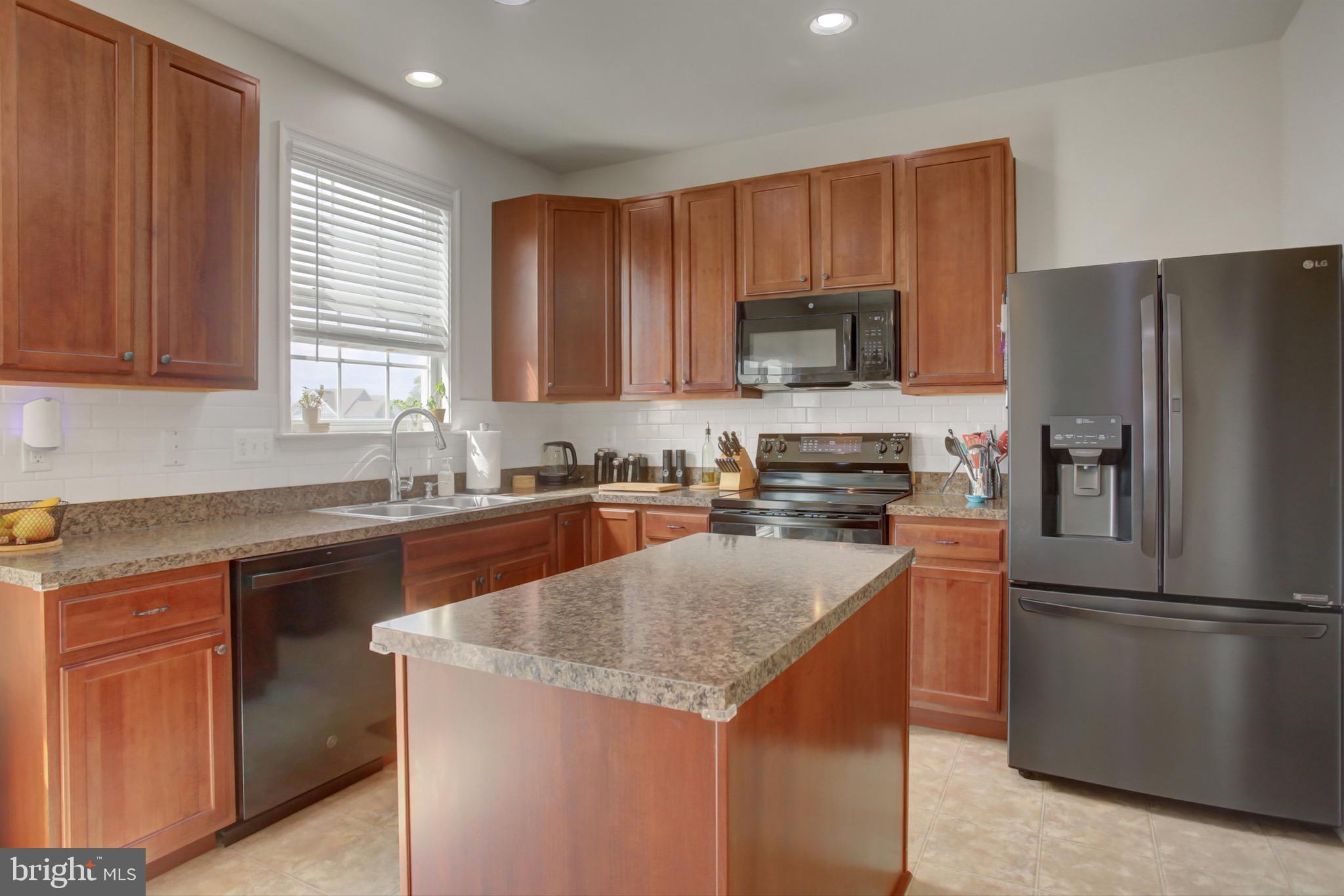 UPLAND ESTATES - Residential