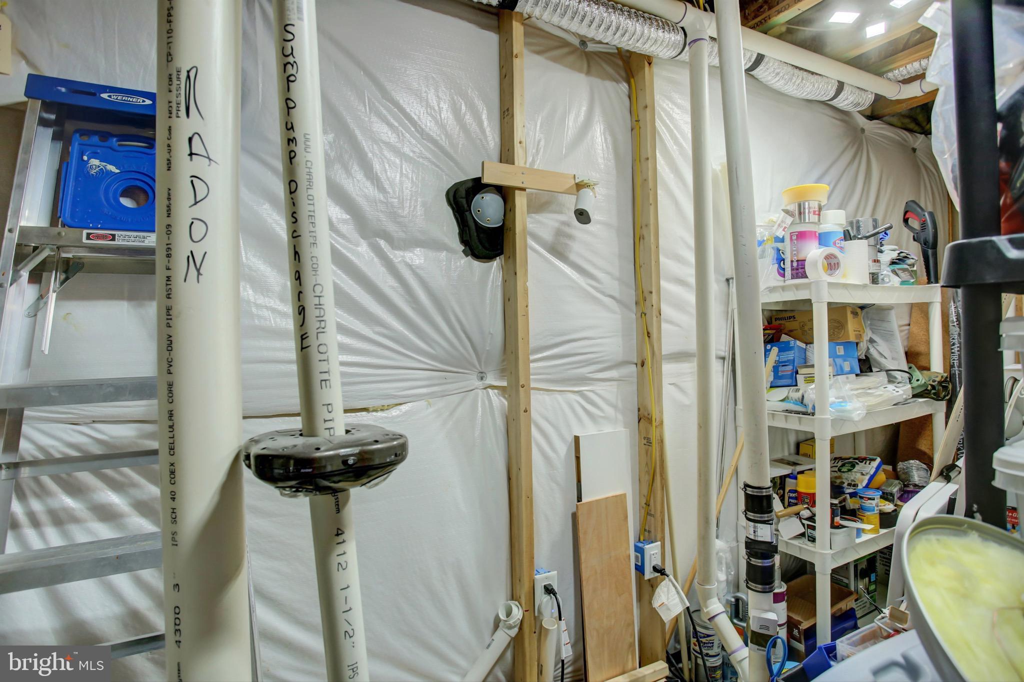 UPLAND ESTATES - Residential