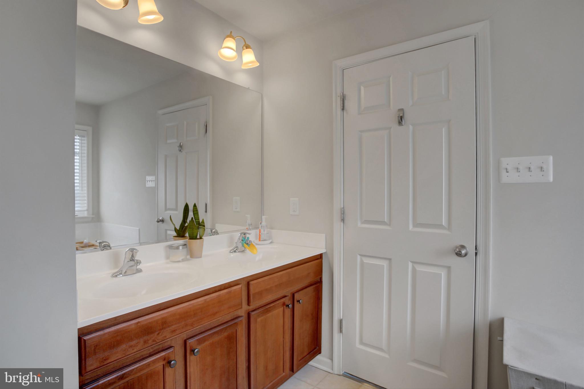 UPLAND ESTATES - Residential