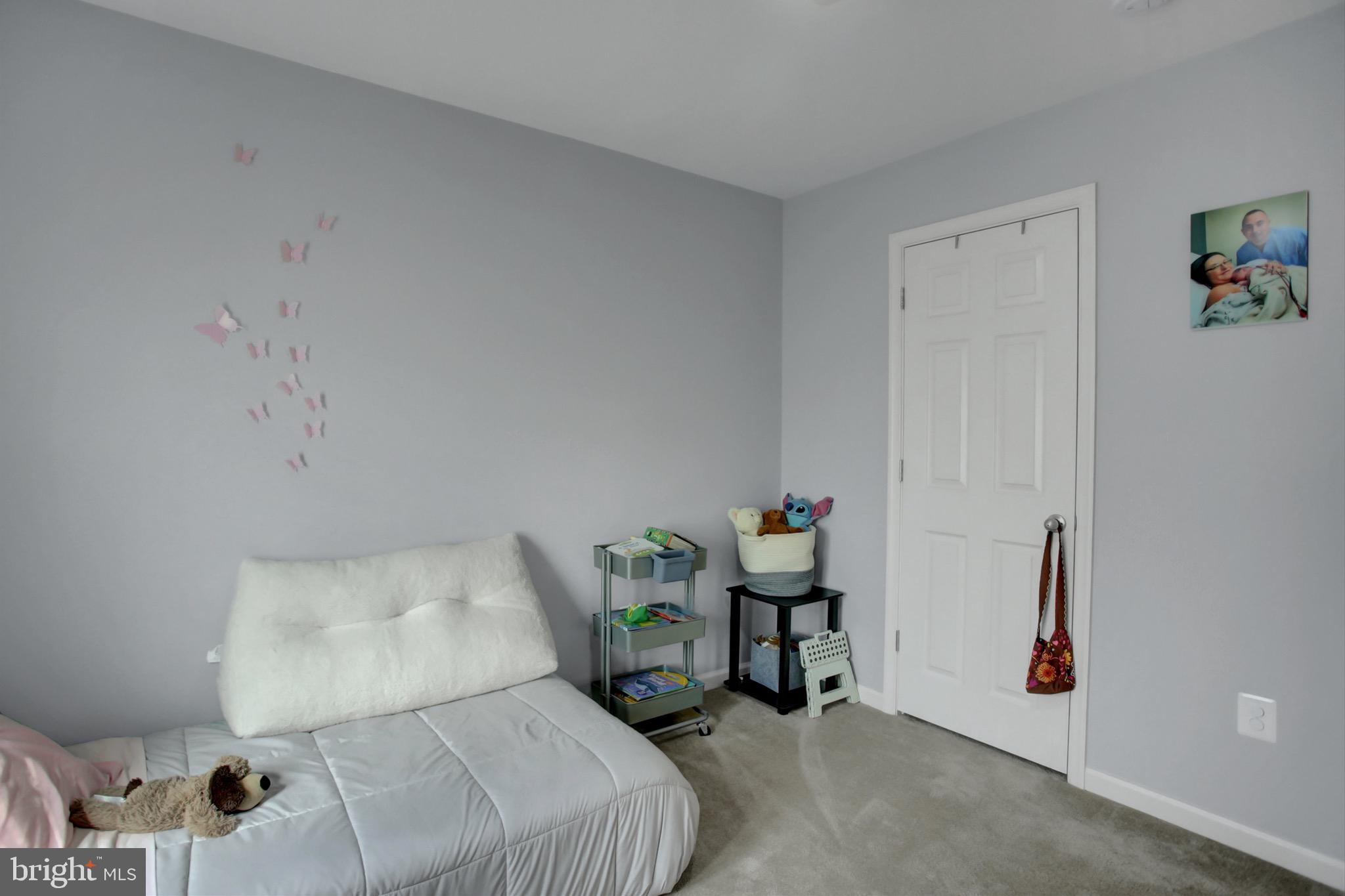 UPLAND ESTATES - Residential