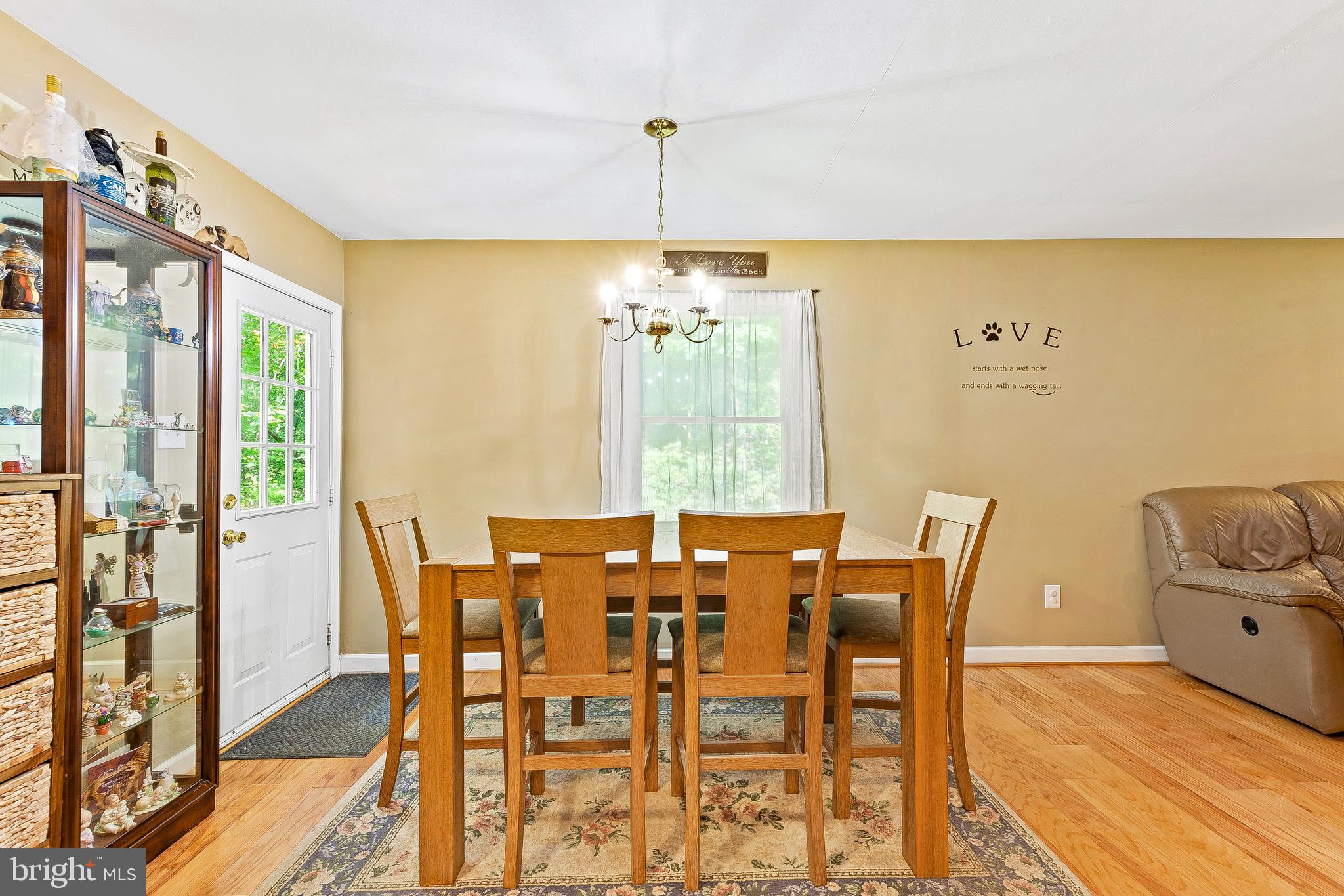 COUNTRY LAKES - Residential