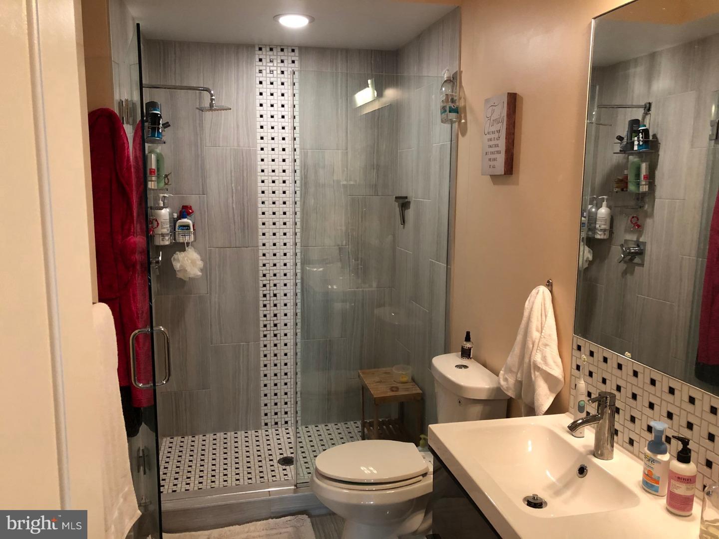 FRANCISVILLE - Residential Lease