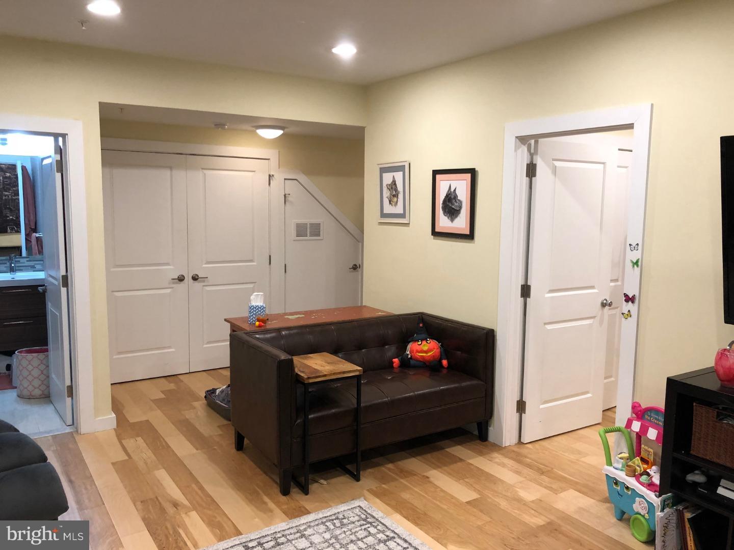 FRANCISVILLE - Residential Lease