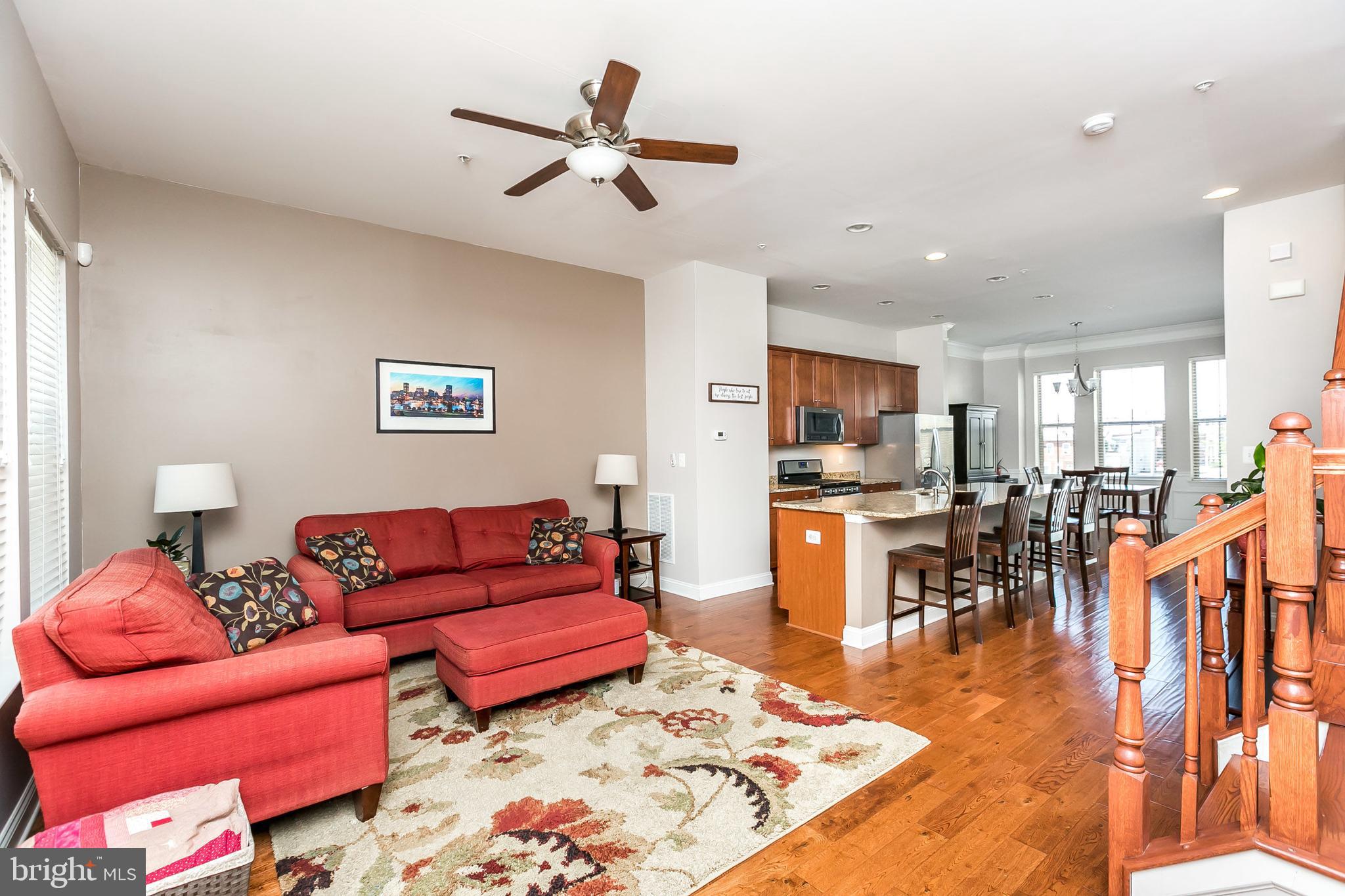 LOCUST POINT - Residential