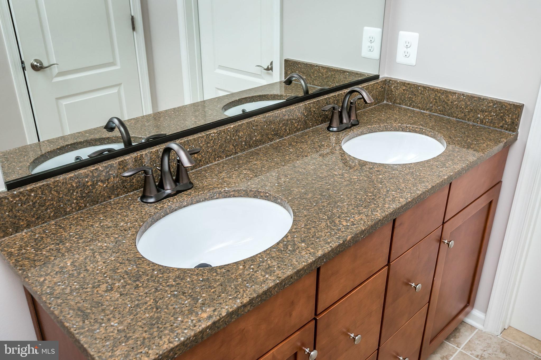 LOCUST POINT - Residential