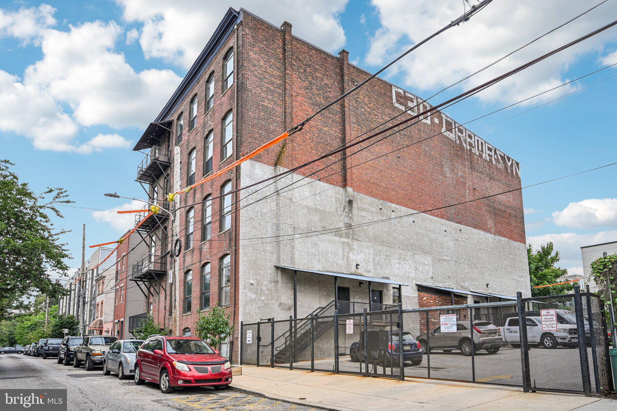 OLDE KENSINGTON - Residential