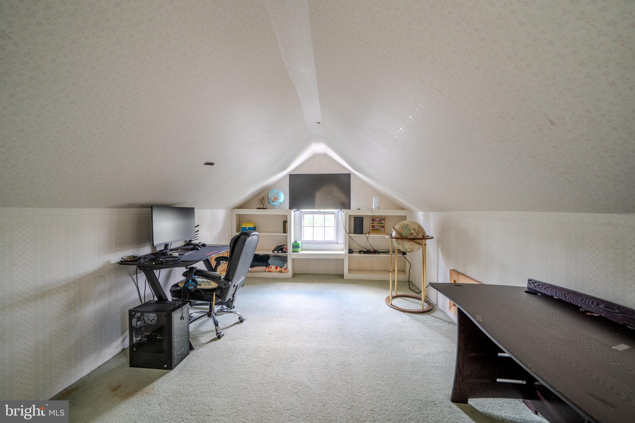 SOUTH WAYNE - Residential