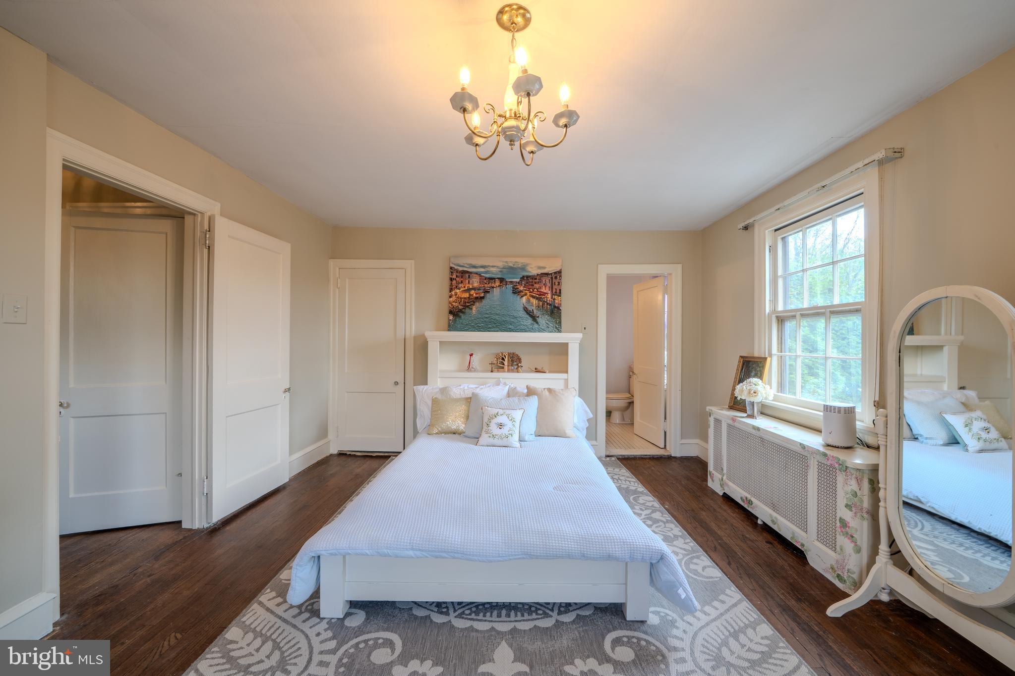 SOUTH WAYNE - Residential