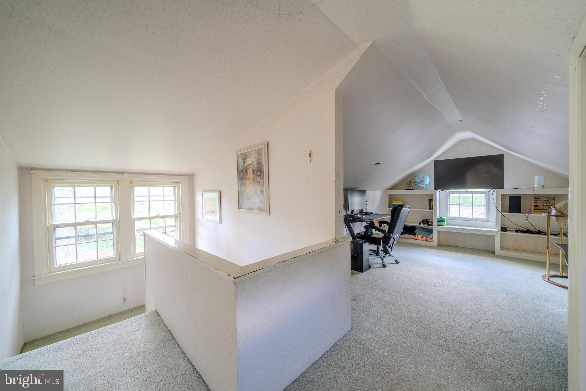 SOUTH WAYNE - Residential